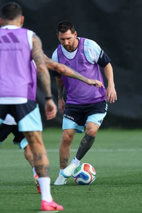 Argentina s forward Lionel Messi takes part in a training session during the 2026 FIFA World Cup, WM, Weltmeisterschaft, Fussball football tournament at Sporting KC Training Centre in Kansas City on June 12, 2026. ¨(Photo by Alejandro PAGNI PHOTOxPHOTO) KANSAS CITY UNITED STATES