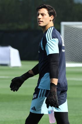 Argentina™s goalkeeper Santiago Beltran takes part in a training session during the 2026 FIFA World Cup, WM, Weltmeisterschaft, Fussball football tournament at Sporting KC Training Centre in Kansas City on June 12, 2026. ¨(Photo by Alejandro PAGNI PHOTOxPHOTO) KANSAS CITY UNITED STATES