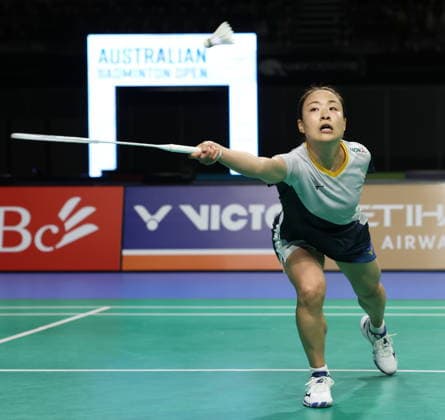 (260613) -- SYDNEY, June 13, 2026 -- Okuhara Nozomi hits a return during the women s singles semifinal match between Okuhara Nozomi of Japan and Pornpawee Chochuwong of Thailand at the Australian Badminton Open 2026 in Sydney, Australia, June 13, 2026. ) (SP)AUSTRALIA-SYDNEY-BADMINTON-AUSTRALIAN OPEN-WOMEN S SINGLES GongxBing 