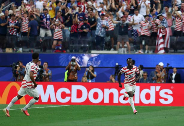 (260613) -- LOS ANGELES, June 13, 2026 -- Folarin Balogun (R) of the United States celebrates scoring during the group D match between the United States and Paraguay at the 2026 FIFA World Cup, WM, Weltmeisterschaft, Fussball at Los Angeles Stadium in Los Angeles, the United States, June 12, 2026. ) (SP)U.S.-LOS ANGELES-FOOTBALL-FIFA WORLD CUP-GROUP D-USA VS PRY BaixXuefei 