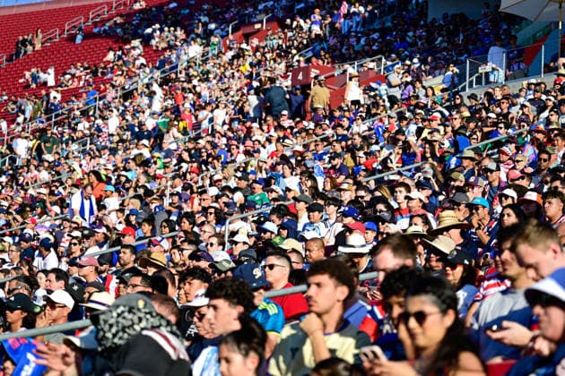 FIFA Fan Festival Opens In Los Angeles During FIFA World Cup, WM, Weltmeisterschaft, Fussball 2026 Fans look on during the United States vs Paraguay match at the FIFA Fan Festival during the FIFA World Cup 2026 in Los Angeles, California, on June 12, 2026. The Fan Festival features live entertainment, interactive activities, food and beverage offerings, and public match viewing areas for supporters throughout the tournament. Los Angeles California United States  Copyright: xWestonxHancockx originalFilename:hancock-cafifafa260612_nptkt.jpg