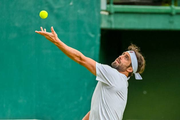 Nikoloz Basilashvili (Georgien) beim Aufschlag TERRA WORTMANN Open 2026, Tennis, ATP, Tennis Herren 500, Turnier, Qualifikation, 13.06.2026, TERRA WORTMANN Open 2026, Tennis, ATP 500, Turnier, Qualifikation, 13.06.2026 Halle