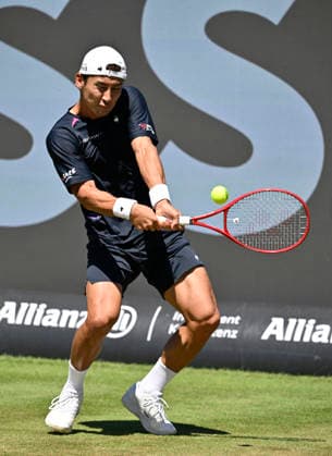 Sho Shimabukuro (JPN) Aktion Tennis Herren BOSS Open ATP, Tennis Herren 250 Stuttgart 2026 Weissenhof BOSS Open ATP 250 Stuttgart 2026