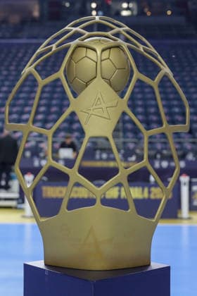 13.06.2026, xgox, Handball - EHF Champions League Halbfinale SC Magdeburg - Füchse Berlin v.l. Symbolbild, Symbolfoto, Pokal, Trophäe, Cup Köln