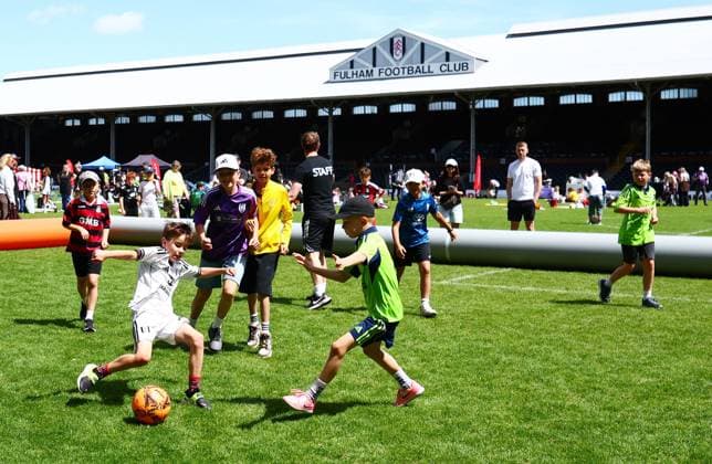 Fulham FC Picnic on the Pitch 2026. Fulham FC Picnic on the Pitch, Day One, Football, Craven Cottage, London - 13 Jun 2026London Craven Cottage United Kingdom  Copyright: xJamesxMarsh Shutterstockx 16924169ak