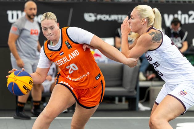BASKETBALL - FIBA 3x3 World Tour VIENNA,AUSTRIA,13.JUN.26 - BASKETBALL - FIBA 3x3 World Tour. Image shows Lotte Gerda Catherina Toornstra (NED) and Marta Miscenko (Rapid Bucharest).  GEPAxpictures xPhilippxBrem