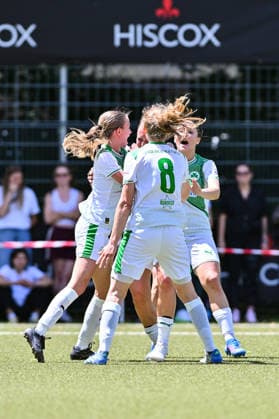 HISCOX Verbandspokal; SC Amicitia München - SpVgg Greuther Fürth; 13.06.2026 MÜNCHEN, GERMANY - 13. June: Jubel der Fürtherinnen nach dem Treffer zum 0-1 durch Luisa WÖLFEL (SpVgg Greuther Fürth 10) Tor Torschuetze Freude Happy während dem Match zwischen dem SC Amicitia München und der SpVgg Greuther Fürth beim Finale des HISCOX Verbandspokals an der Sportanlage des SC Amicitia