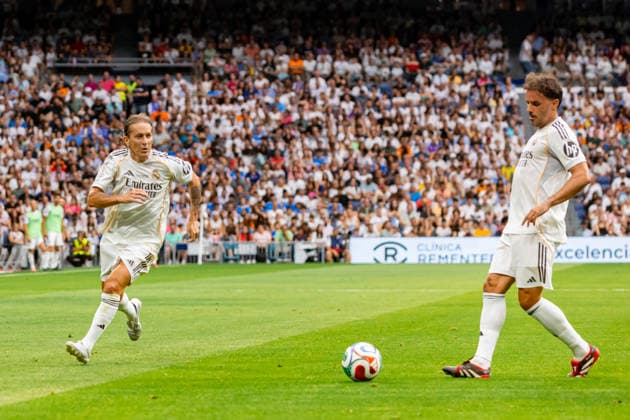 ESP: Corazon Classic Match 2026 Real Madrid Leyendasv Inter Legends Michel Salgado and Pedro Leon during Corazon Classic Match 2026 between Real Madrid Leyendas v Inter Legends played at Santiago Bernabeu Stadium, Madrid on June 13, 2026 in Spain; Madrid Spain Futbol