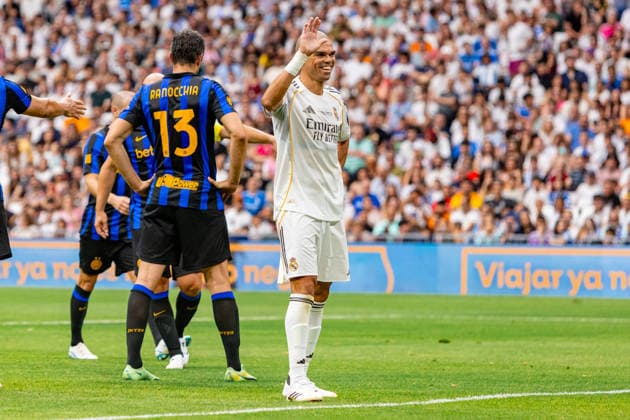 ESP: Corazon Classic Match 2026 Real Madrid Leyendasv Inter Legends Pepe of Real Madrid Leyendas during Corazon Classic Match 2026 between Real Madrid Leyendas v Inter Legends played at Santiago Bernabeu Stadium, Madrid on June 13, 2026 in Spain; Madrid Spain Futbol