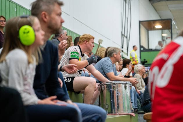 U20 Frauen-Nationalmannschaft Deutschland (GER) vs. U20 Frauen-Nationalmannschaft Spanien (SPA), Handball, Vier-Nationenturnier, 13.6.2026, Saision 2025 2026, Hannover Ein Fan der U20 Frauen-Nationalmannschaft Deutschland (GER) Hannover Sporthalle IGS Badenstedt Deutschland