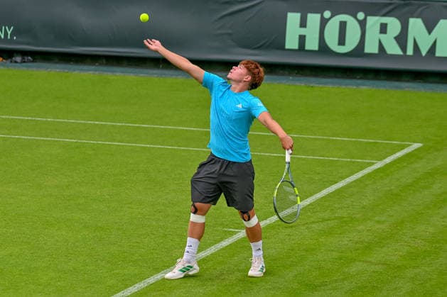 Diego Dedura (Deutschland) beim Aufschlag TERRA WORTMANN Open 2026, Tennis, ATP, Tennis Herren 500, Turnier, Qualifikation, 13.06.2026, TERRA WORTMANN Open 2026, Tennis, ATP 500, Turnier, Qualifikation, 13.06.2026 Halle