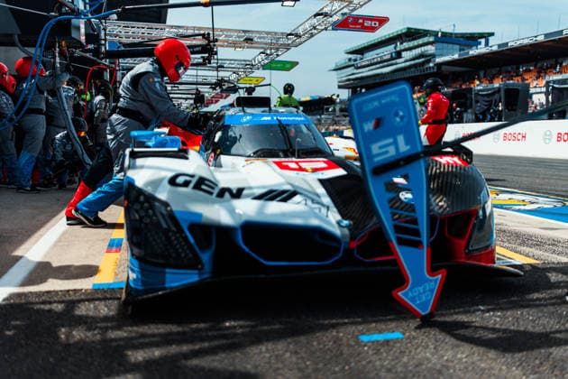24 HEURES DU MANS 2026 - RACE - SATURDAY 15 MAGNUSSEN Kevin (dnk), MARCIELLO Raffaele (swi), VANTHOOR Dries (bel), BMW M Team WRT, BMW M Hybrid V8 15, Hypercar, action during the 24 Hours of Le Mans 2026, 3rd round of the 2026 FIA World Endurance Championship, on June 13, 2026 on the Circuit des 24 Heures du Mans in Le Mans, France -  Copyright: xAndreaxLorenzinax