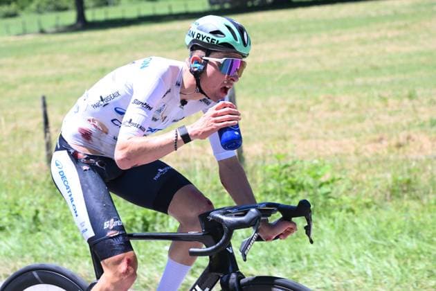 Tour Auvergne - Rhone-Alpes 2026 Stage 7 GRAND COLOMBIER, FRANCE - JUNE 13 : Seixas Paul (FRA) of Decathlon CMA CGM Team during stage 7 of the 78th edition of Tour Auvergne - Rhone-Alpes an UCI World Tour 2.UWT cycling road race stage for Men Elite of 133.6 km with start in La Bridoire and finish in Grand Colombier on June 13, 2026 in Grand Colombier, France, 13 06 2026 ( Motordriver Guy De Vuyst - Grand Colombier France  Copyright: xVincentxKalutx