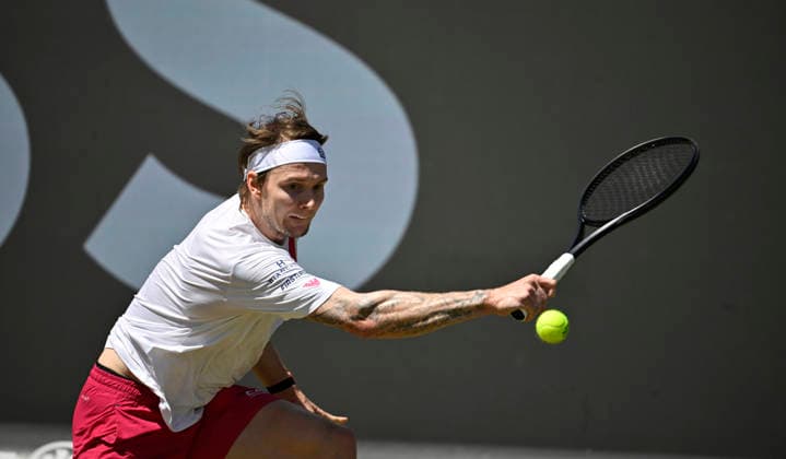 Alexander Bublik (KAZ) Aktion Tennis Herren BOSS Open ATP, Tennis Herren 250 Stuttgart 2026 Weissenhof BOSS Open ATP 250 Stuttgart 2026