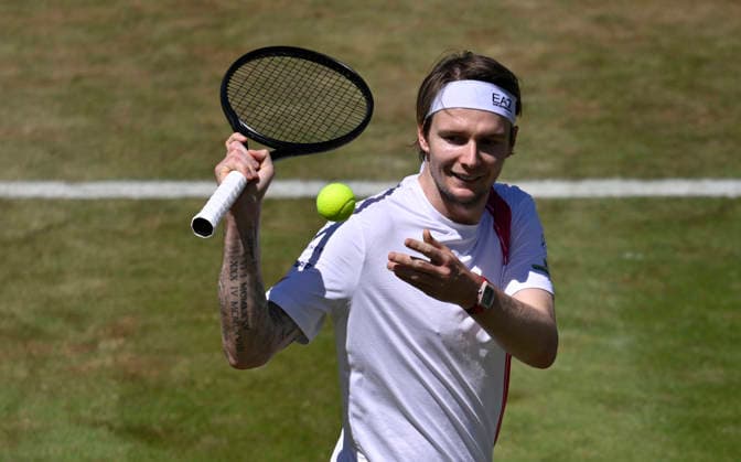 Alexander Bublik (KAZ) Gestik Geste Tennis Herren BOSS Open ATP, Tennis Herren 250 Stuttgart 2026 Weissenhof BOSS Open ATP 250 Stuttgart 2026