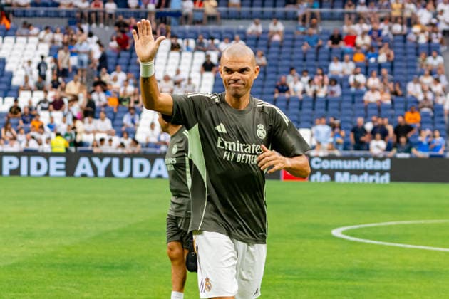 ESP: Corazon Classic Match 2026 Real Madrid Leyendasv Inter Legends Pepe of Real Madrid during Corazon Classic Match 2026 between Real Madrid Leyendas v Inter Legends played at Santiago Bernabeu Stadium, Madrid on June 13, 2026 in Spain; Madrid Spain Futbol