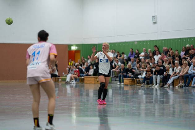 U20 Frauen-Nationalmannschaft Deutschland (GER) vs. U20 Frauen-Nationalmannschaft Spanien (SPA), Handball, Vier-Nationenturnier, 13.6.2026, Saision 2025 2026, Hannover Ruslana Litvinov (Deutschland U20 Frauen, 08, spielt bei Buxtehuder SV) beim Spielaufbau Hannover Sporthalle IGS Badenstedt Deutschland