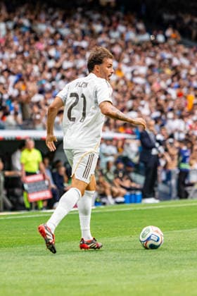 ESP: Corazon Classic Match 2026 Real Madrid Leyendasv Inter Legends Pedro Leon of Real Madrid Leyendas during Corazon Classic Match 2026 between Real Madrid Leyendas v Inter Legends played at Santiago Bernabeu Stadium, Madrid on June 13, 2026 in Spain; Madrid Spain Futbol