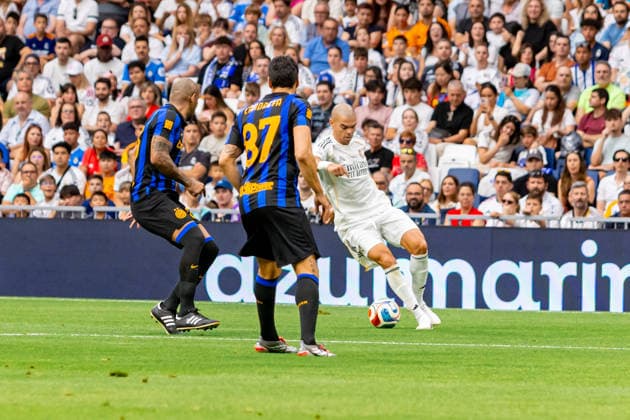 ESP: Corazon Classic Match 2026 Real Madrid Leyendasv Inter Legends Pepe of Real Madrid during Corazon Classic Match 2026 between Real Madrid Leyendas v Inter Legends played at Santiago Bernabeu Stadium, Madrid on June 13, 2026 in Spain; Madrid Spain Futbol