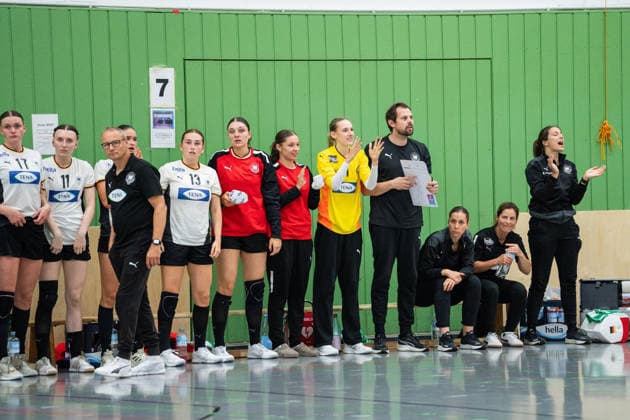 U20 Frauen-Nationalmannschaft Deutschland (GER) vs. U20 Frauen-Nationalmannschaft Spanien (SPA), Handball, Vier-Nationenturnier, 13.6.2026, Saision 2025 2026, Hannover Die Mannschaft der U20 Frauen-Nationalmannschaft Deutschland (GER) freut sich nach einem Tor Hannover Sporthalle IGS Badenstedt Deutschland