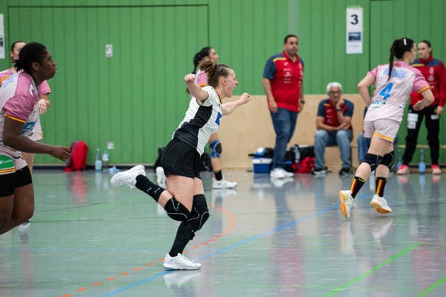 U20 Frauen-Nationalmannschaft Deutschland (GER) vs. U20 Frauen-Nationalmannschaft Spanien (SPA), Handball, Vier-Nationenturnier, 13.6.2026, Saision 2025 2026, Hannover Jana Walther (Deutschland U20 Frauen, 03, spielt bei HC Leipzig) jubelt nach einem Tor Hannover Sporthalle IGS Badenstedt Deutschland