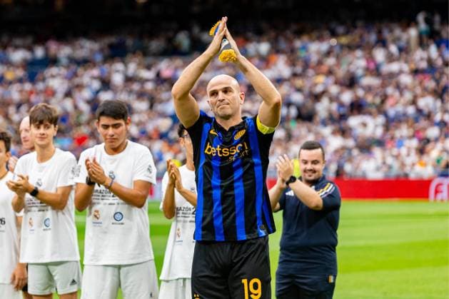 Corazon Classic Match legends soccer match between Real Madrid and Inter Milan legends at the Santiago Bernabeu Stadium in Madrid, Spain. June 13, 2026. Partido de leyendas Corazon Clasic Match entre las leyendas de Real Madrid y del Inter de Milan en el Estadio Santiago Bernabeu en Madrid, Espana. 13 Junio de 2026. 900 Cordon Press  900 CordonxPress LOF - Real Madrid - Inter Legends