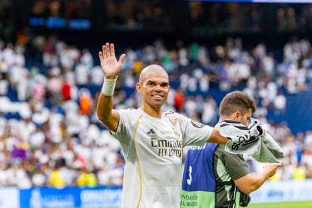 ESP: Corazon Classic Match 2026 Real Madrid Leyendasv Inter Legends Pepe of Real Madrid during Corazon Classic Match 2026 between Real Madrid Leyendas v Inter Legends played at Santiago Bernabeu Stadium, Madrid on June 13, 2026 in Spain; Madrid Spain Futbol