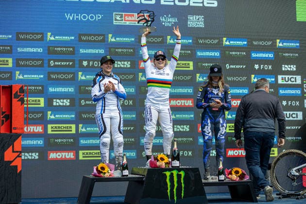 Whoop UCI Mountainbike World Series Leogang Downhill CABIROU Marine CANYON DH RACING, HÖLL Valentina COMMENCAL SCHWALBE BY LES ORRES, NEWKIRK Anna FRAMEWORKS RACING TRPat Whoop UCI Mountainbike World Series Leogang Downhill, 13.06.2026,in Leogang,AUT Foto: Sebastian Sternemann