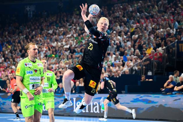 Koeln, Deutschland: Handball EHF CL Final 4 - Halbfinale - SC Magdeburg - Fuechse Berlin Magnus Saugstrup Jensen(SC Magdeburg) Koeln Lanxess Arena Nordrhein-Westfalen Deutschland
