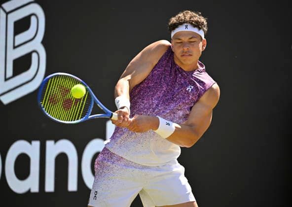 Ben Shelton (USA) Aktion Tennis Herren BOSS Open ATP, Tennis Herren 250 Stuttgart 2026 Weissenhof BOSS Open ATP 250 Stuttgart 2026