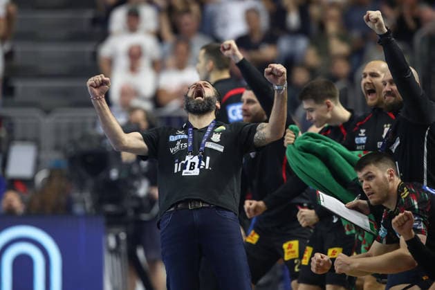 13.06.2026, xtgx, Handball, EHF Champions League Halbfinale, SC Magdeburg - Füchse Berlin v.l. Bennet Wiegert (Magdeburg, Trainer) Jubel, Torjubel, jubelt ueber das Tor, celebrate the goal, celebration Koeln