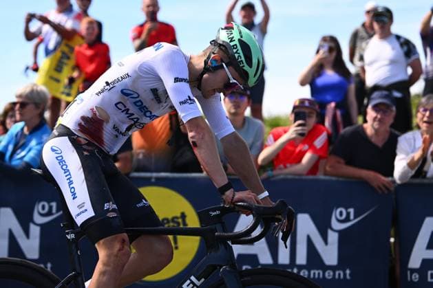 Tour Auvergne - Rhone-Alpes 2026 Stage 7 GRAND COLOMBIER, FRANCE - JUNE 13 : Seixas Paul (FRA) of Decathlon CMA CGM Team during stage 7 of the 78th edition of Tour Auvergne - Rhone-Alpes an UCI World Tour 2.UWT cycling road race stage for Men Elite of 133.6 km with start in La Bridoire and finish in Grand Colombier on June 13, 2026 in Grand Colombier, France, 13 06 2026 ( Motordriver Guy De Vuyst - Grand Colombier France  Copyright: xVincentxKalutx