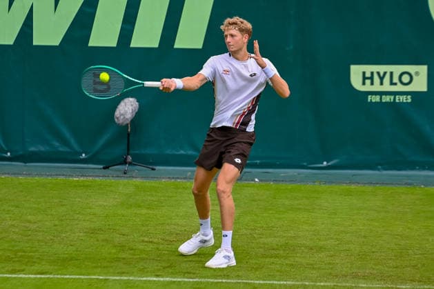 Martin Landaluce (Spanien) schlaegt einen Ball TERRA WORTMANN Open 2026, Tennis, ATP, Tennis Herren 500, Turnier, Qualifikation, 13.06.2026, TERRA WORTMANN Open 2026, Tennis, ATP 500, Turnier, Qualifikation, 13.06.2026 Halle
