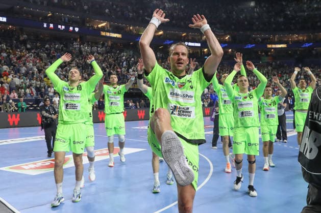 13.06.2026, xtgx, Handball, EHF Champions League Halbfinale, SC Magdeburg - Füchse Berlin v.l. Berlin um Max Darj (Berlin, 5) Jubel ueber den Sieg, Jubel nach Spielende Koeln