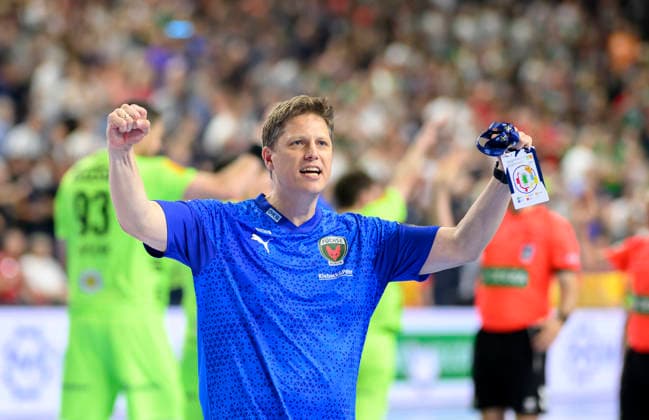 Schlussjubel Trainer Nicolej Krickau (B). Halbfinale SC Magdeburg (MD) vs Füchse Berlin, am 13.06.2026 Männer Handball EHF Champions League Final4 2026, vom 13.06. - 14.06.2026 in Köln Deutschland. Lanxess Arena