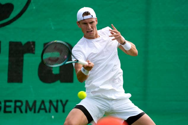photo : Tom GENTZSCH (GER) gewinnt Tennis-Turnier Terra Wortmann Cup - Qualifikationsrunde - im Gerry Weber Sportpark in Halle Westfalen am Sa. 13.06.2026