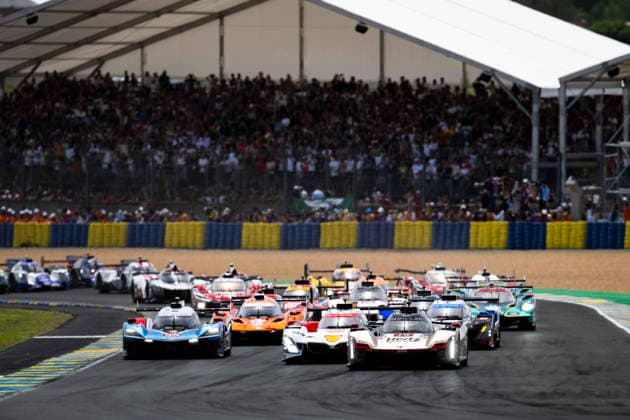 24 HEURES DU MANS 2026 - RACE - SATURDAY start of the race, depart, 12 DELETRAZ Louis (swi), STEVENS Will (gbr), NATO Norman (fra), Cadillac Hertz Team Jota, Cadillac V-Series.R 12, Hypercar, action, 20 FRIJNS Robin (nld), RAST RenÃ (ger), VAN DER LINDE Sheldon (zaf), BMW M Team WRT, BMW M Hybrid V8 20, Hypercar, action, 35 FELIX DA COSTA Antonio (prt), MILESI Charles (fra), HABSBURG Ferdinand (aut), Alpine Endurance Team, Alpine A424 35, Hypercar, action during the 24 Hours of Le Mans 2026, 3rd round of the 2026 FIA World Endurance Championship, on June 13, 2026 on the Circuit des 24 Heures du Mans in Le Mans, France - Le MansFrance  Copyright: xFabrizioxBoldonix