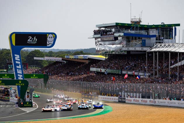24 HEURES DU MANS 2026 - RACE - SATURDAY Start of the race, 12 DELETRAZ Louis (swi), STEVENS Will (gbr), NATO Norman (fra), Cadillac Hertz Team Jota, Cadillac V-Series.R 12, Hypercar, 20 FRIJNS Robin (nld), RAST RenÃ (ger), VAN DER LINDE Sheldon (zaf), BMW M Team WRT, BMW M Hybrid V8 20, Hypercar, action during the 24 Hours of Le Mans 2026, 3rd round of the 2026 FIA World Endurance Championship, on June 13, 2026 on the Circuit des 24 Heures du Mans in Le Mans, France - Le MansFrance  Copyright: xJULIENxDELFOSSEx