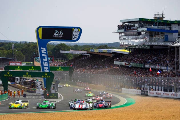 24 HEURES DU MANS 2026 - RACE - SATURDAY Start of the race, 28 LAFARGUE Paul (fra), RINICELLA Valerio (ita), VAN UITERT Job (nld), IDEC Oreca 07 Gibson 28, LMP2, action during the 24 Hours of Le Mans 2026, 3rd round of the 2026 FIA World Endurance Championship, on June 13, 2026 on the Circuit des 24 Heures du Mans in Le Mans, France - Le MansFrance  Copyright: xJULIENxDELFOSSEx