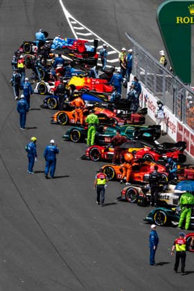 24 HEURES DU MANS 2026 - RACE - SATURDAY Grid during the 24 Hours of Le Mans 2026, 3rd round of the 2026 FIA World Endurance Championship, on June 13, 2026 on the Circuit des 24 Heures du Mans in Le Mans, France - Le MansFrance  Copyright: xCharlyxLopezx