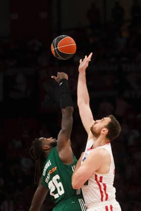 Olympiacos Piraeus v Panathinaikos - Greek Basketball League PIRAEUS, GREECE - JUNE 13: Nikola Milutinov (R) of Olympiacos in action against Mathias Lessort (L) of Panathinaikos during the 5th and last match of the Greek Basketball league finals between Olympiacos Piraeus and Panathinaikos, in Piraeus, Greece, 13 June 2026. Georgia Panagopoulou Anadolu Piraeus Greece. Editorial use only. Please get in touch for any other usage.  Copyright: x2026xAnadoluxGeorgiaxPanagopouloux