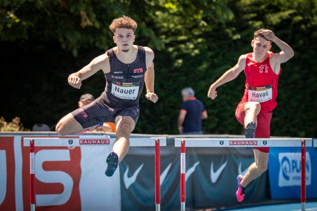 MANNHEIM, GERMANY - JUNE 13, 2026 : Jules Nauer (SUI Switzerland) competing in the men’s U20 400m hurdles during the Juniorengala 2026 at Michael-Hoffmann-Stadion on June 13, 2026 in Mannheim, Germany. Baden-Wuerttemberg Germany Copyright: xAxelxKohringx