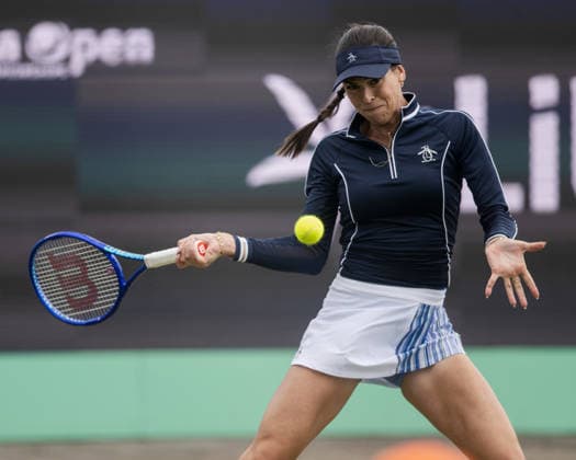 S-HERTOGENBOSCH, NETHERLANDS - JUNE 13: Ajla Tomljanovic of Australia plays a forehand against Robin Montgomery of the United States during their WTA, Tennis Damen Singles Semifinal match at the LibÃ ma Open on June 13, 2026 at Autotron s-Hertogenbosch in s-Hertogenbosch, Netherlands. Credit: Andy Astfalck NurPhoto Netherlands Copyright: xAndyxAstfalckx
