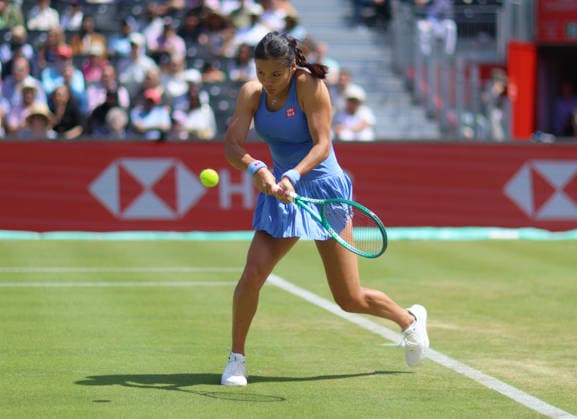 2026 HSBC Tennis Championships, Queens Club, London, UK - 13 06 2026 Emma Raducanu (GBR) in action during her Quarter Final match against Kamilla Rakhimova in the 2026 HSBC Championship at Queens, London London Queens Club London GBR Copyright: xMarkxGreenwoodx