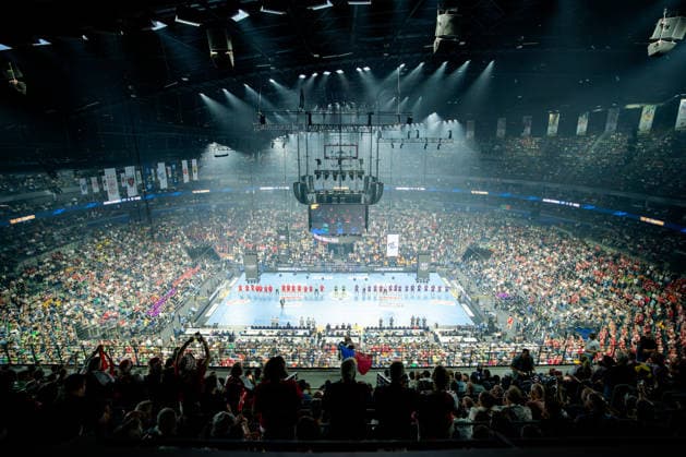 Köln, 12.05.2026, Handball, Herren, EHF Champions League Men 2025 26, Halbfinale, Aalborg Handball - FC Barcelona, Barca Volles Haus in der Köln Arena
