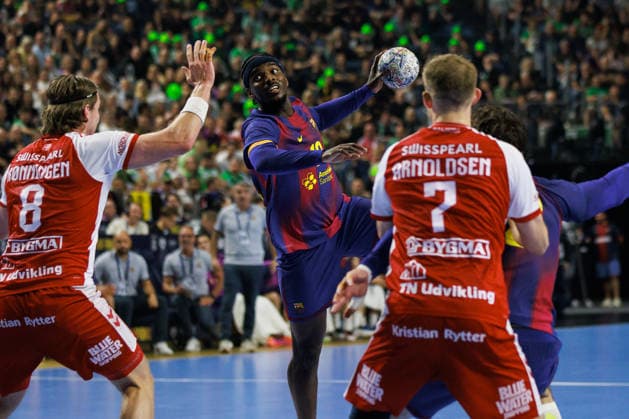 Dika MEM FC Barcelona, Barca Barca, 10) erzielt ein Tor, Aktion, Torwurf GER, Aalborg Handbold vs. FC Barcelona, Handball, TruckScout24 EHF FINAL4 2026, Halbfinale, Spielzeit 2025 2026, 13.06.2026, GER, Aalborg Handbold vs. FC Barcelona, Handball, TruckScout24 EHF FINAL4 2026, Halbfinale, Spielzeit 2025 2026, 13.06.2026, Koeln