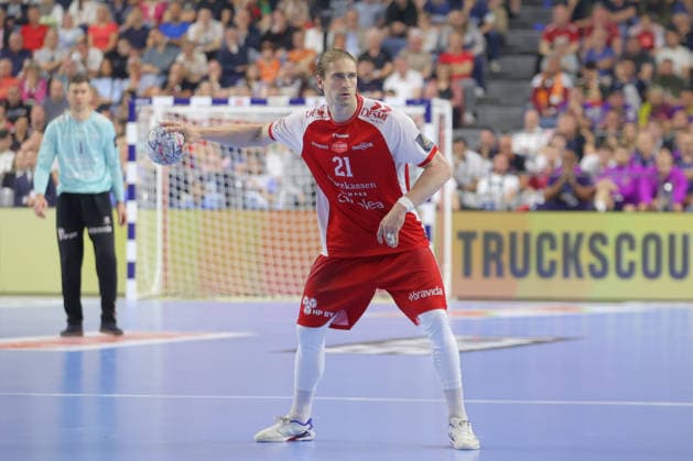 13.06.2025, xtgx, Handball, EHF Champions League Halbfinale, Aalborg Handbold - FC Barcelona, Barca v.l. Juri Knorr (Aalborg, 21) Koeln