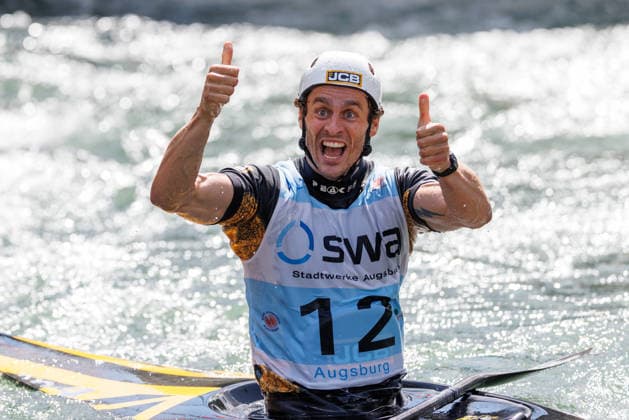 Adam Burgess (GBR) bei ICF CANOE SLALOM WORLD CUP, Kanusport, Männer, Canadier, 2026, am 13.06.2026 in Augsburg, Eiskanal. Bayern Deutschland
