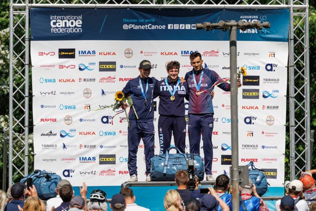 Raffaello Ivaldi (ITA), Adam Burgess (GBR), Matej Benus (SVK) bei ICF CANOE SLALOM WORLD CUP, Kanusport, Männer, Canadier, 2026, am 13.06.2026 in Augsburg, Eiskanal. Bayern Deutschland