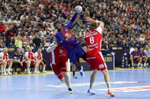 13.06.2026 ,xgox, Handball - EHF Champions League Halbfinale Aalborg Handbold - FC Barcelona, Barca emspor, v.l. Dika Mem (Barcelona, 10) wirft Tor, Torschuetze, erzielt Tor, Treffer, scores the goal Köln